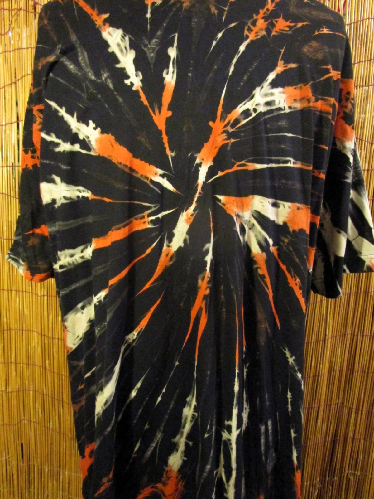 画像: 黒色ベース＊タイダイ染め＊コットン素材＊半袖＊Ｔシャツ＊２ＸＬ