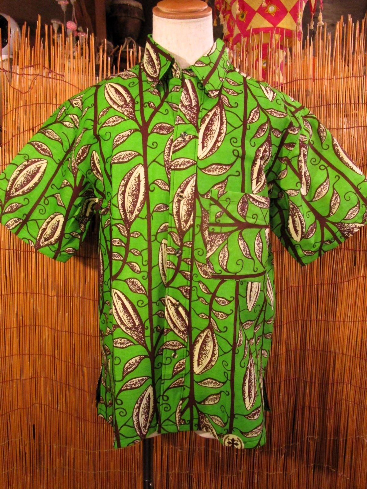 画像1: アフリカンプリント＊コットン素材＊半袖＊シャツ ＊Ｌ