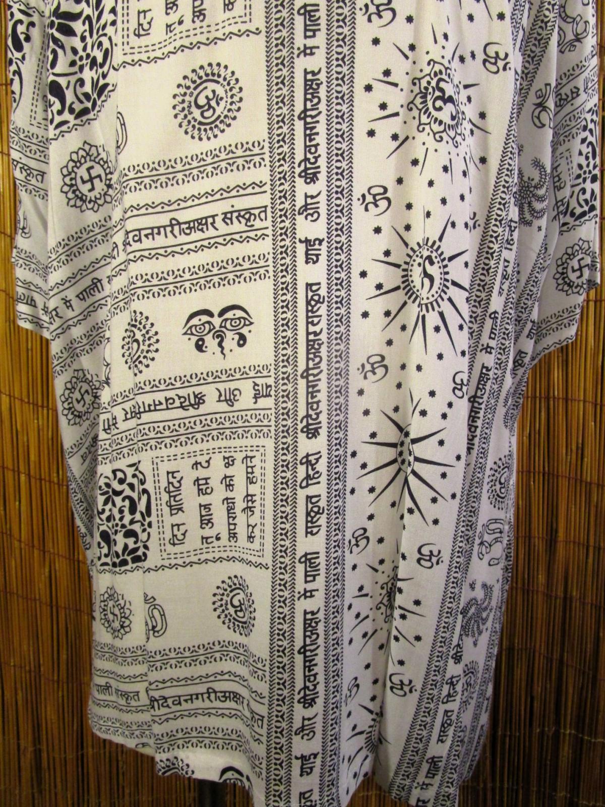 画像: ラムナミプリント＊レーヨン素材＊マオカラー＊半袖＊プルオーバー＊２XＬ
