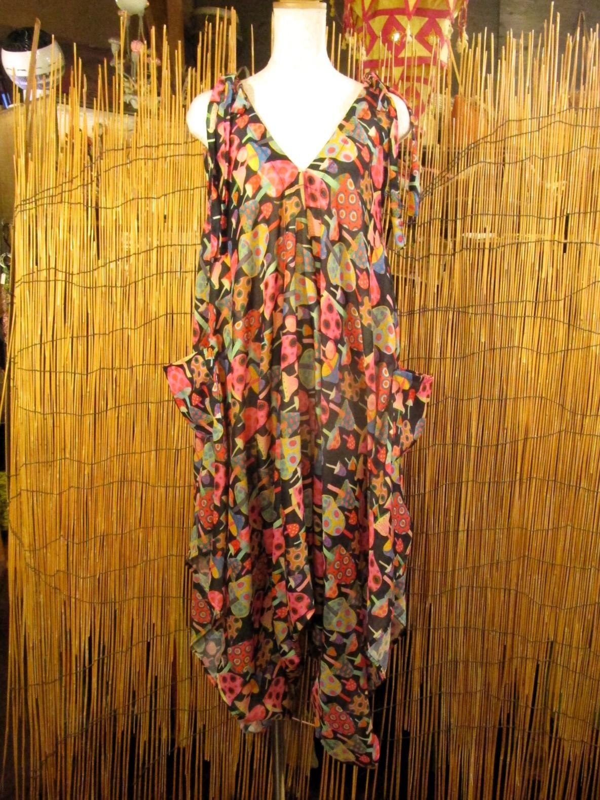 画像1: マッシュルームプリント＊レーヨン素材＊ゆったり＊変型＊サロペット