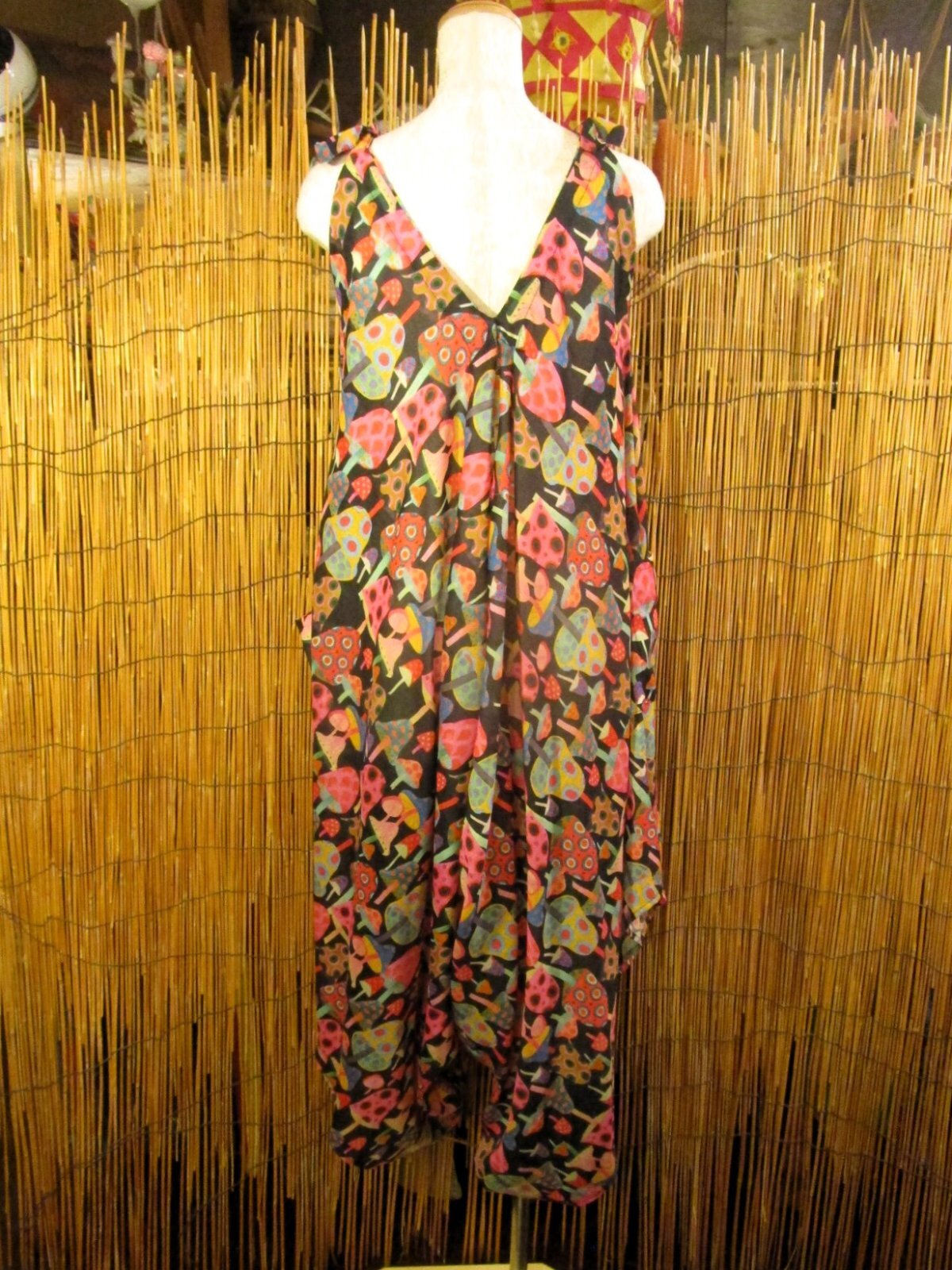 画像3: マッシュルームプリント＊レーヨン素材＊ゆったり＊変型＊サロペット