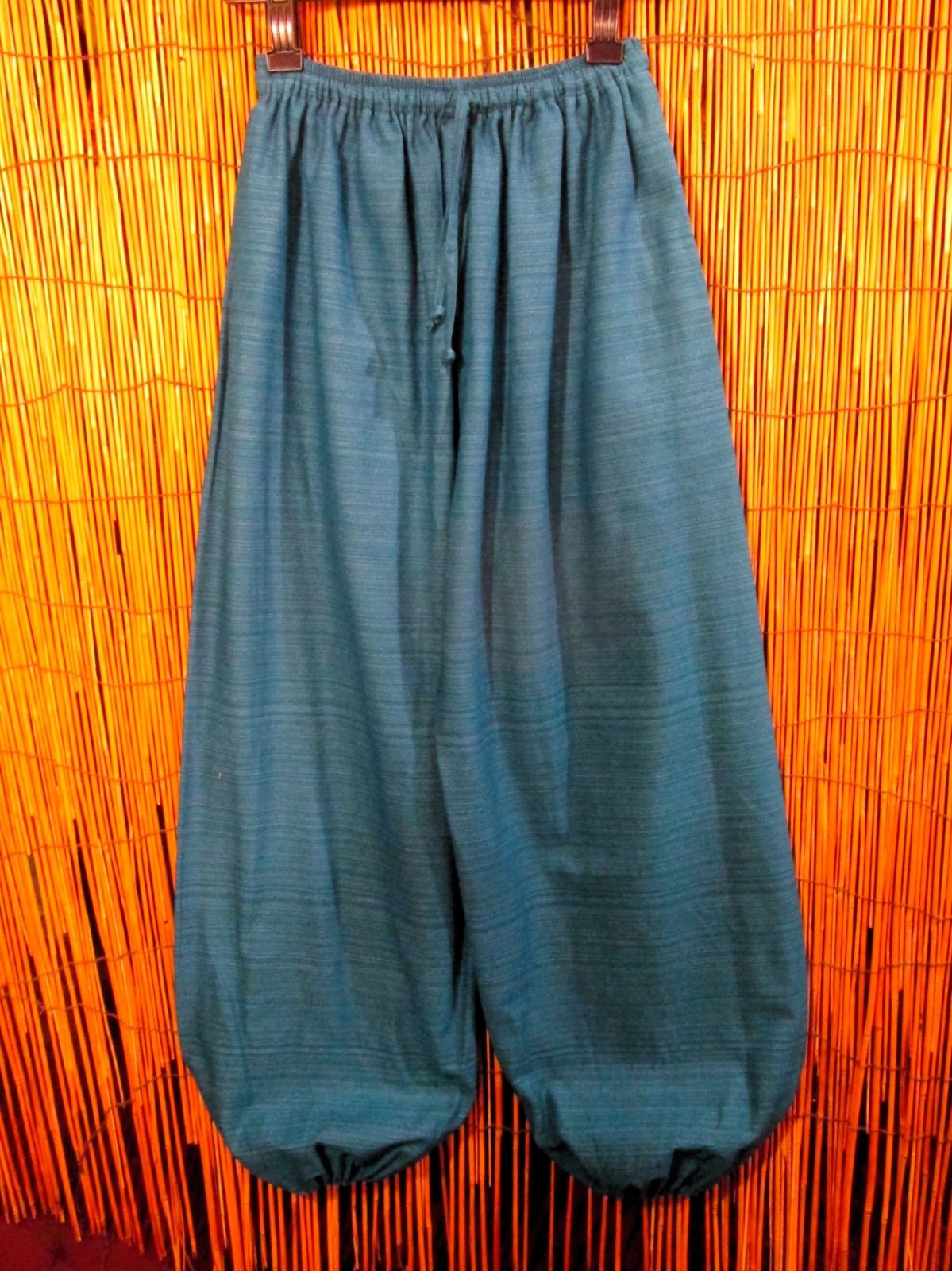 画像1: 二色の糸＊コットン素材＊シンプル＊ふんわり＊アラジンパンツ