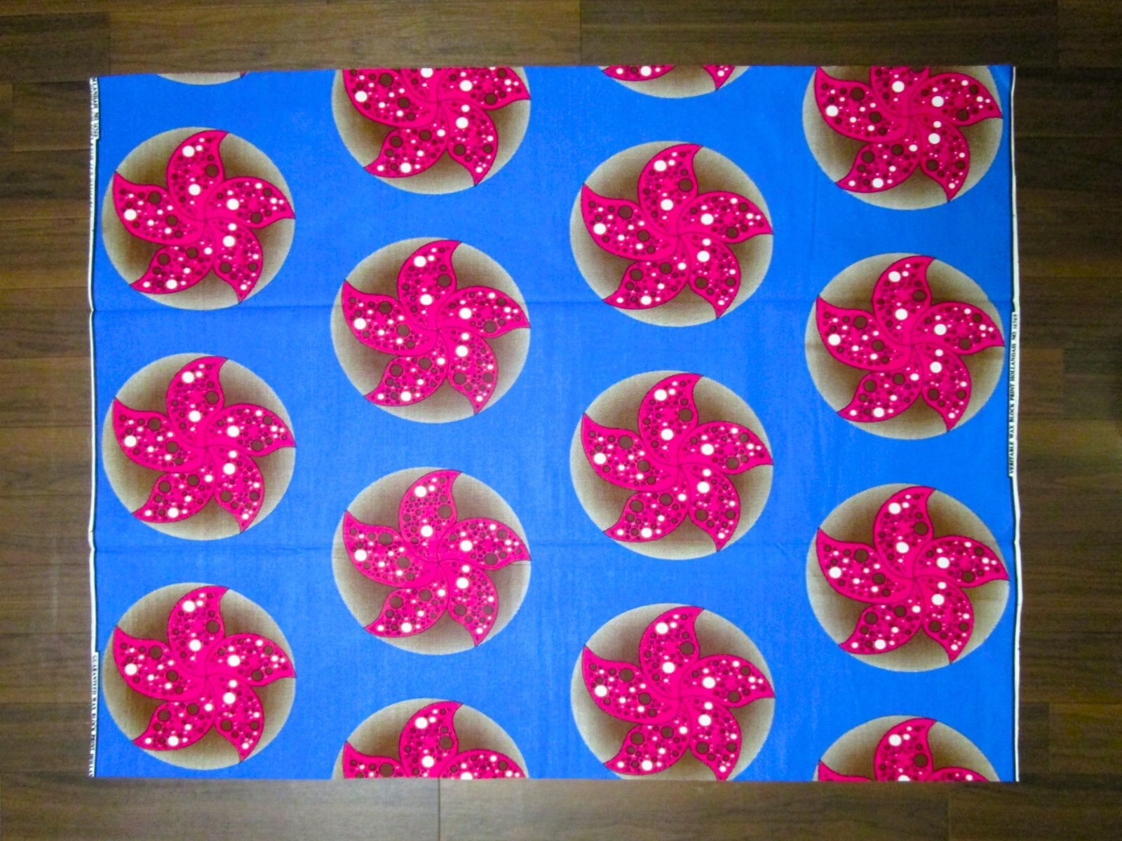 画像: アフリカンプリント生地 パーニュ