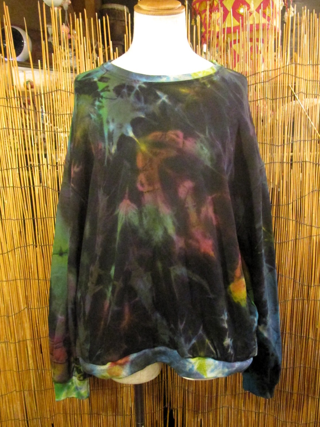 画像1: タイダイ染め＊コットン素材＊スウェット生地＊トレーナー