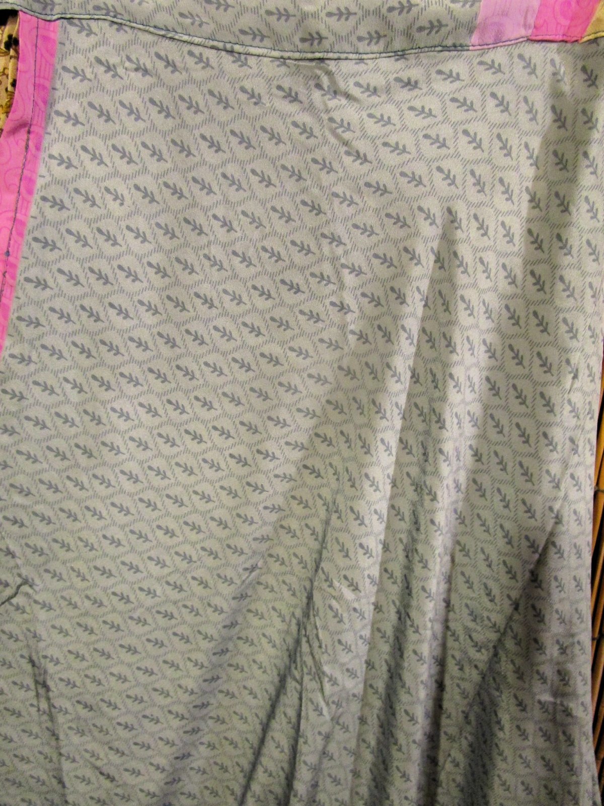 画像: サリー生地＊ポリエステル素材＊フリーサイズ＊２ＷＡＹ＊二枚重ね＊マキシ丈＊ラップスカート