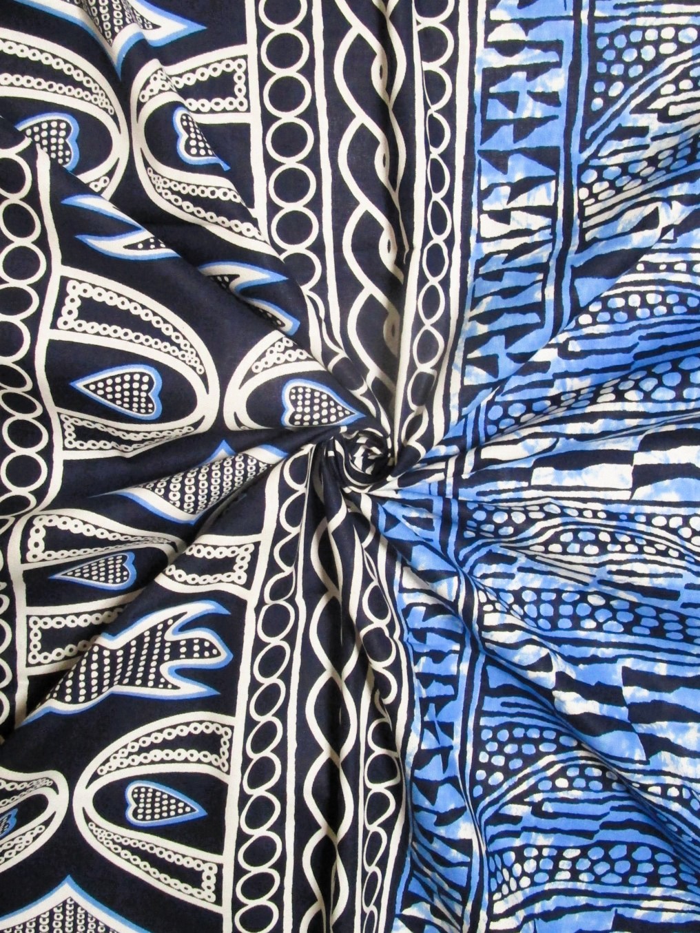 画像: アフリカンプリント生地 パーニュ