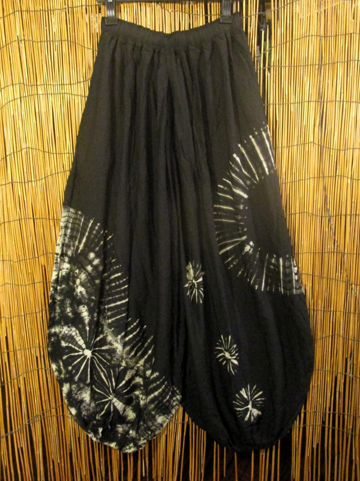 画像1: モノトーンタイダイ染め＊レーヨン素材＊ゆったりシルエット＊ビッグアラジンパンツ＊バルーンパンツ