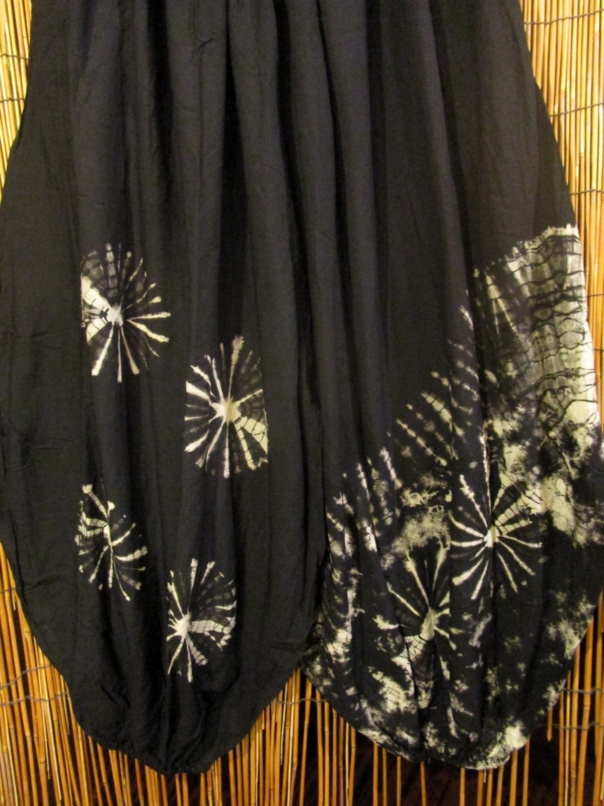 画像2: モノトーンタイダイ染め＊レーヨン素材＊ゆったりシルエット＊ビッグアラジンパンツ＊バルーンパンツ