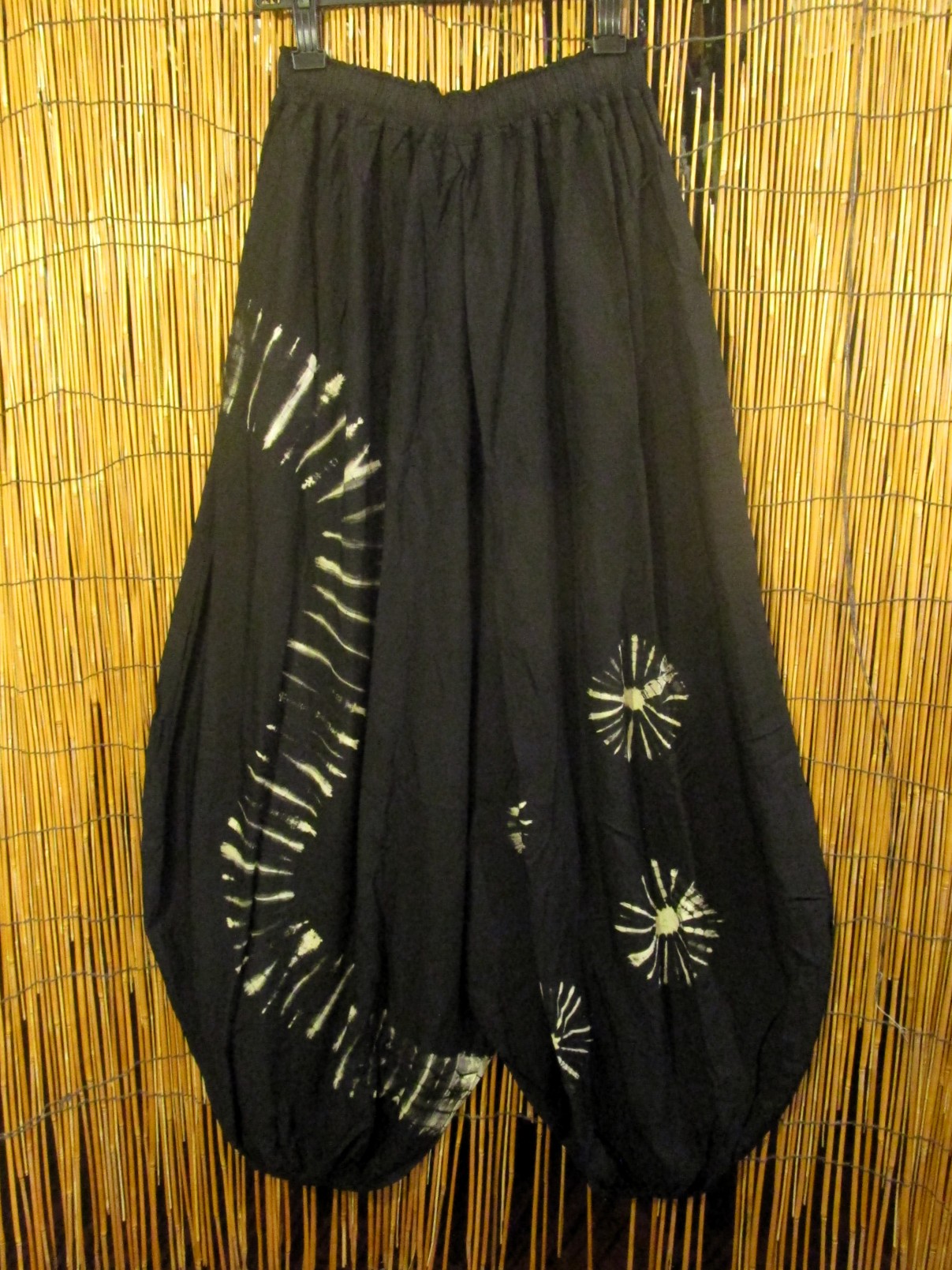 画像1: モノトーンタイダイ染め＊レーヨン素材＊ゆったりシルエット＊ビッグアラジンパンツ＊バルーンパンツ