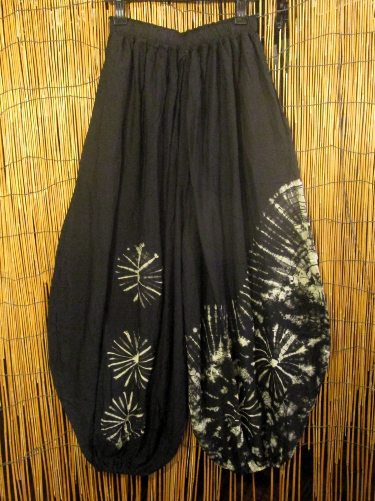 画像1: モノトーンタイダイ染め＊レーヨン素材＊ゆったりシルエット＊ビッグアラジンパンツ＊バルーンパンツ