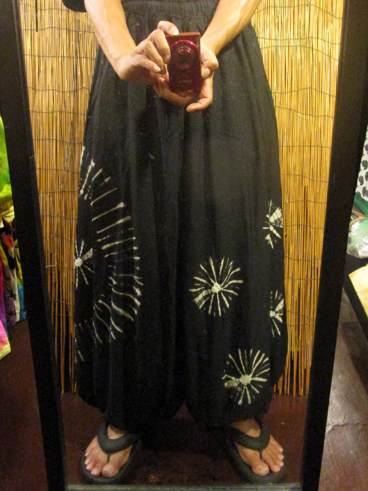 画像: モノトーンタイダイ染め＊レーヨン素材＊ゆったりシルエット＊ビッグアラジンパンツ＊バルーンパンツ