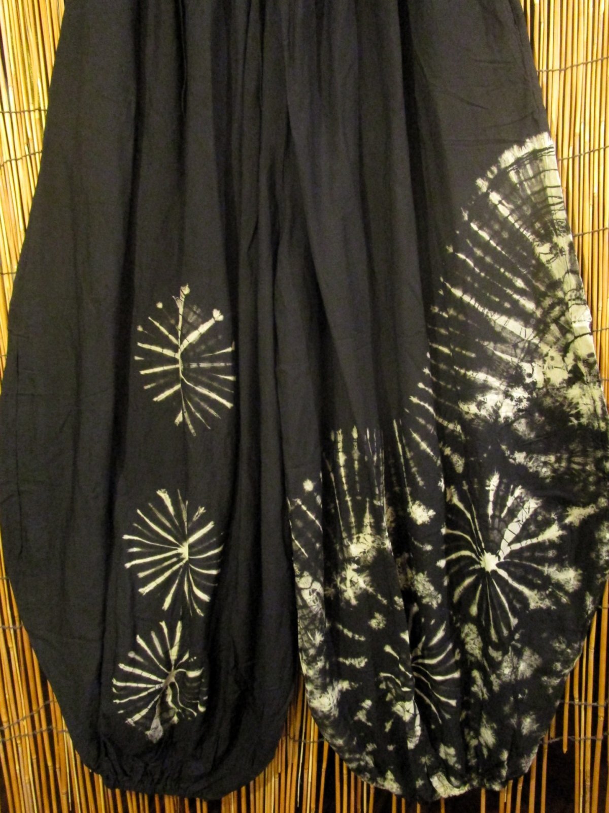 画像2: モノトーンタイダイ染め＊レーヨン素材＊ゆったりシルエット＊ビッグアラジンパンツ＊バルーンパンツ