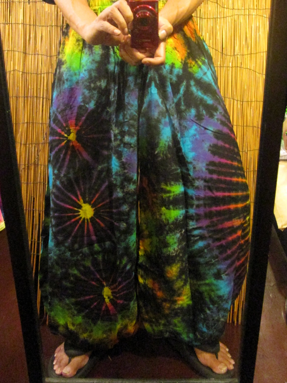 画像: タイダイ染め＊レーヨン素材＊ゆったりシルエット＊ビッグアラジンパンツ＊バルーンパンツ