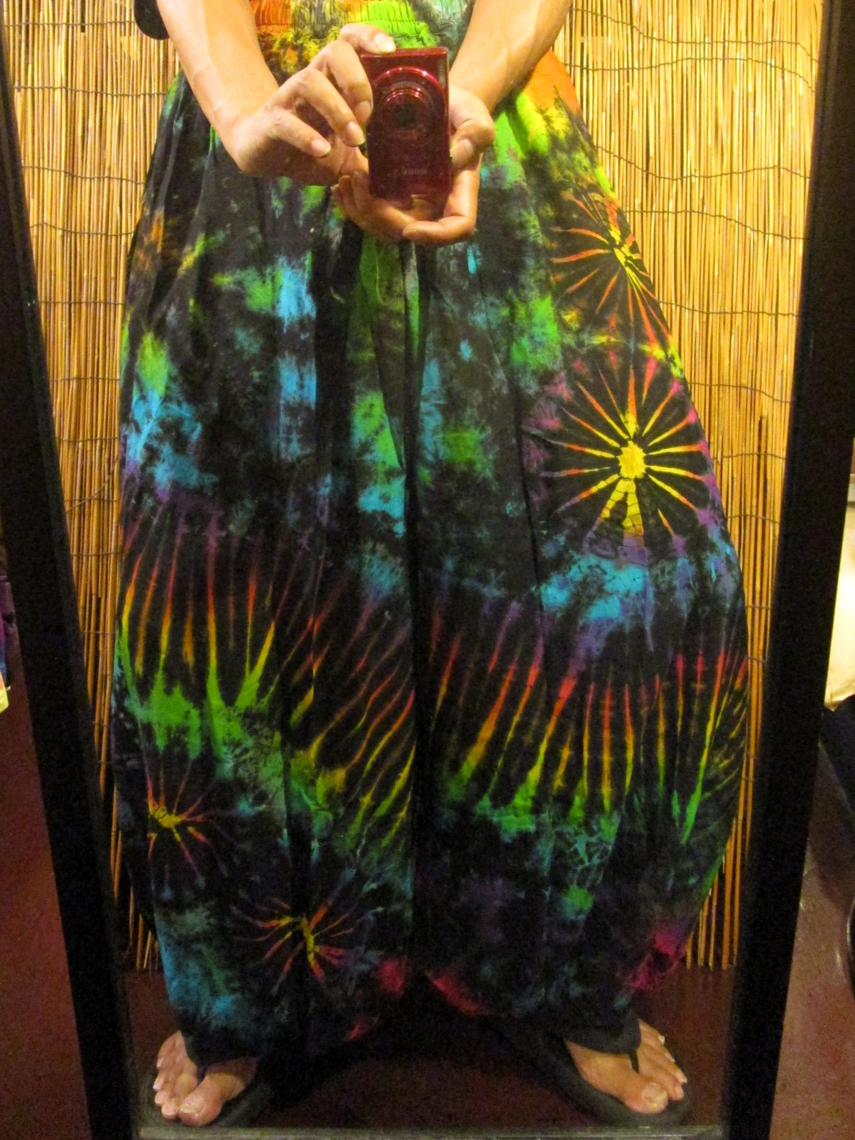 画像: タイダイ染め＊レーヨン素材＊ゆったりシルエット＊ビッグアラジンパンツ＊バルーンパンツ