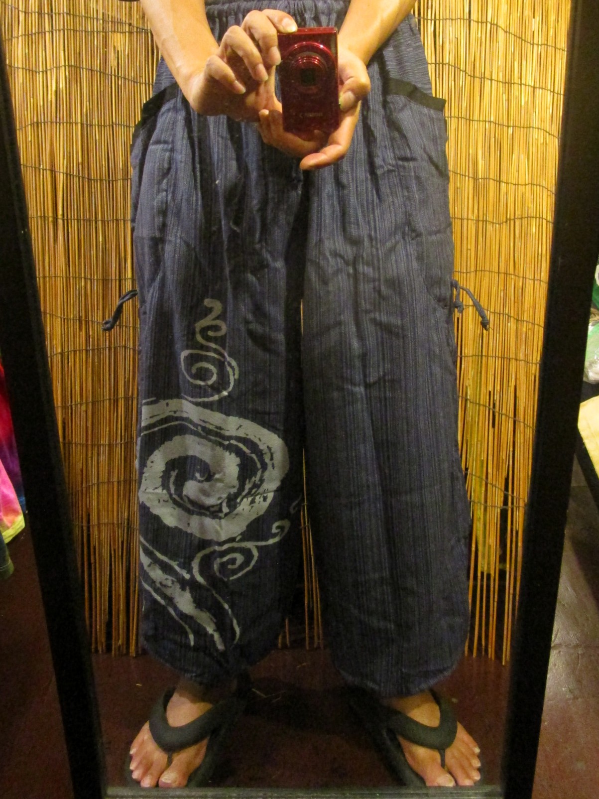 画像: 渦巻きプリント＊コットン素材＊カーゴタイプ＊ふんわり＊アラジンパンツ