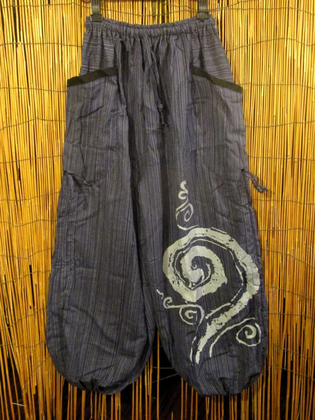 画像1: 渦巻きプリント＊コットン素材＊カーゴタイプ＊ふんわり＊アラジンパンツ