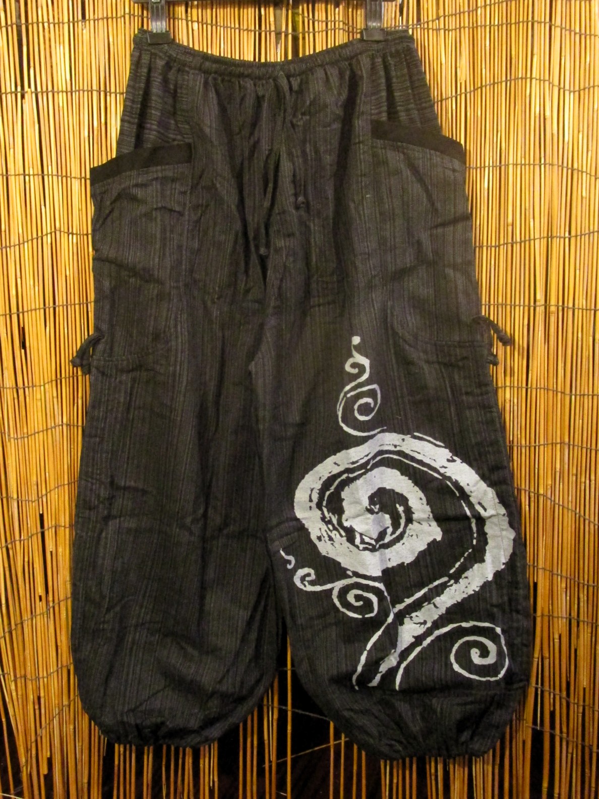 画像1: 渦巻きプリント＊コットン素材＊カーゴタイプ＊ふんわり＊アラジンパンツ