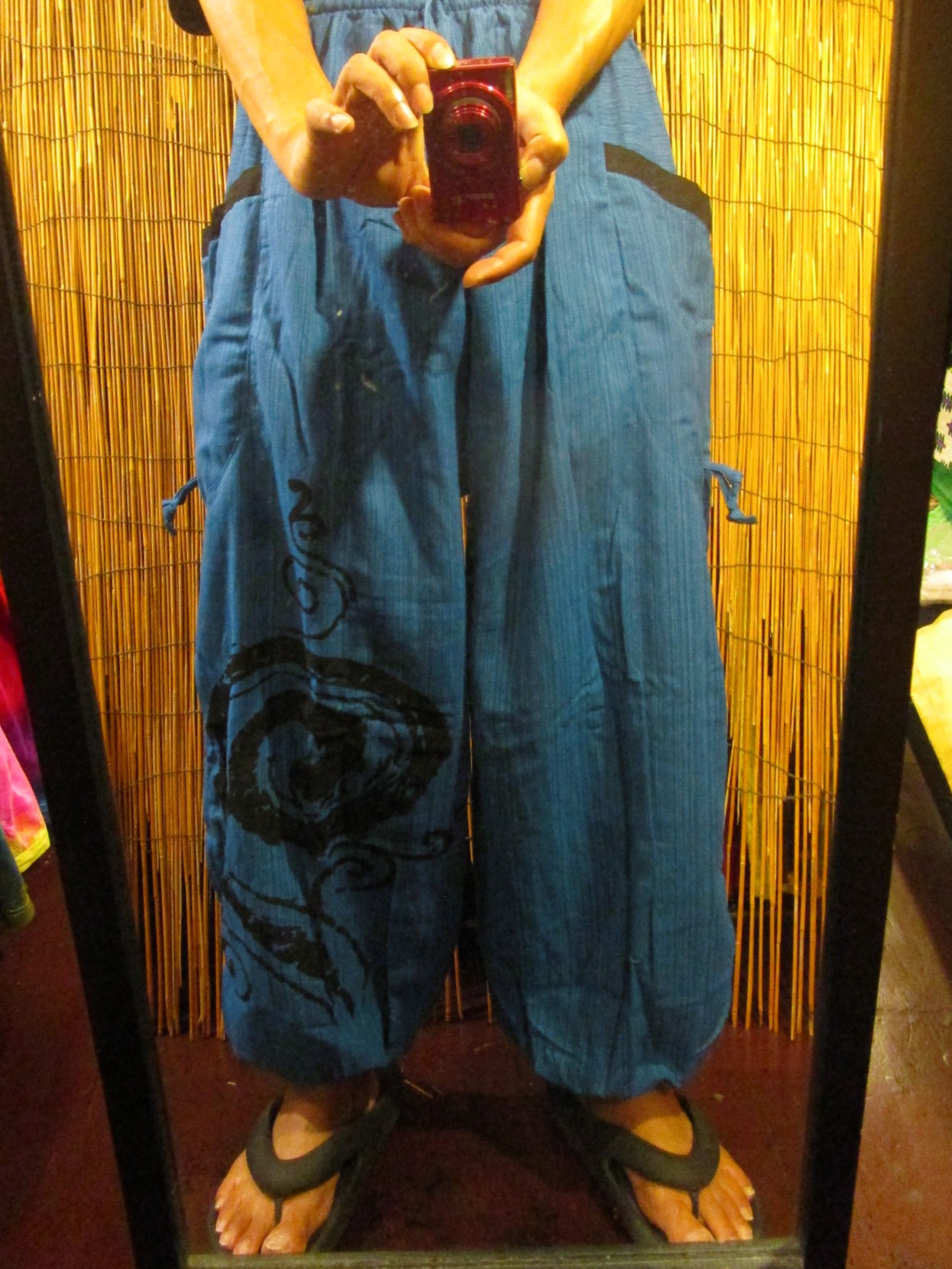 画像: 渦巻きプリント＊コットン素材＊カーゴタイプ＊ふんわり＊アラジンパンツ