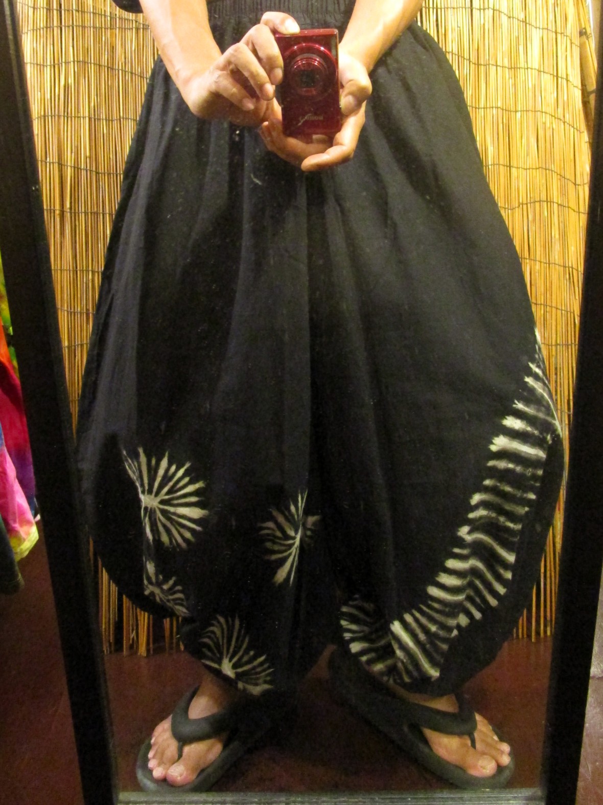 画像: モノトーンタイダイ染め＊コットン素材＊ゆったりシルエット＊ビッグアラジンパンツ＊バルーンパンツ