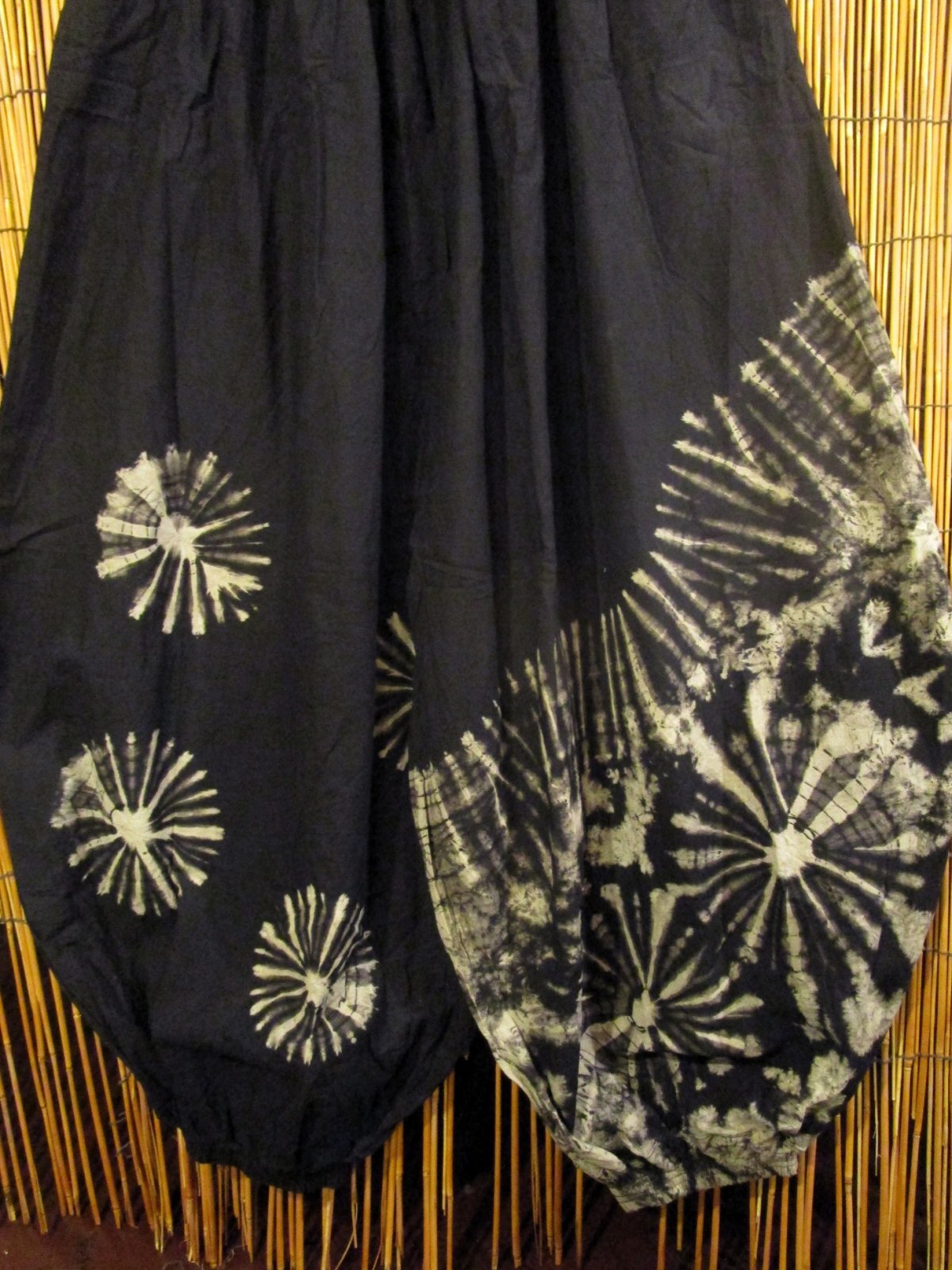 画像2: モノトーンタイダイ染め＊コットン素材＊ゆったりシルエット＊ビッグアラジンパンツ＊バルーンパンツ