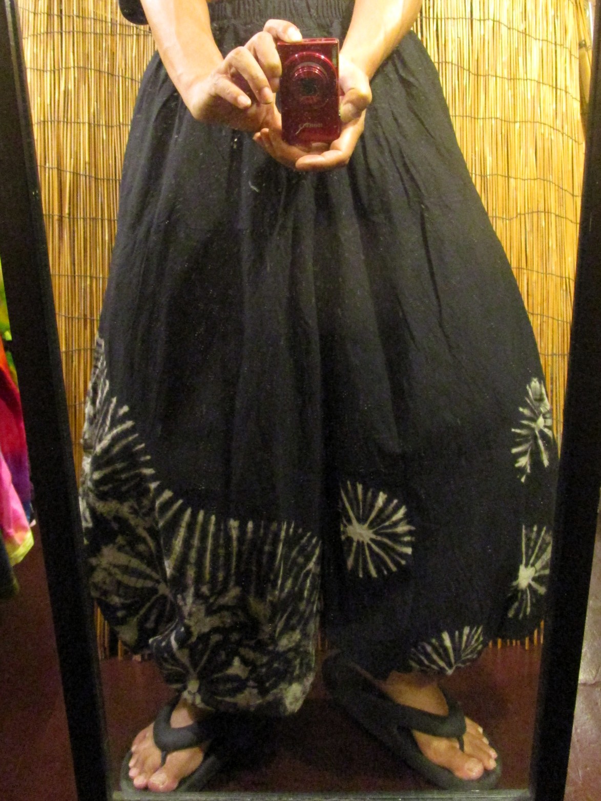 画像: モノトーンタイダイ染め＊コットン素材＊ゆったりシルエット＊ビッグアラジンパンツ＊バルーンパンツ