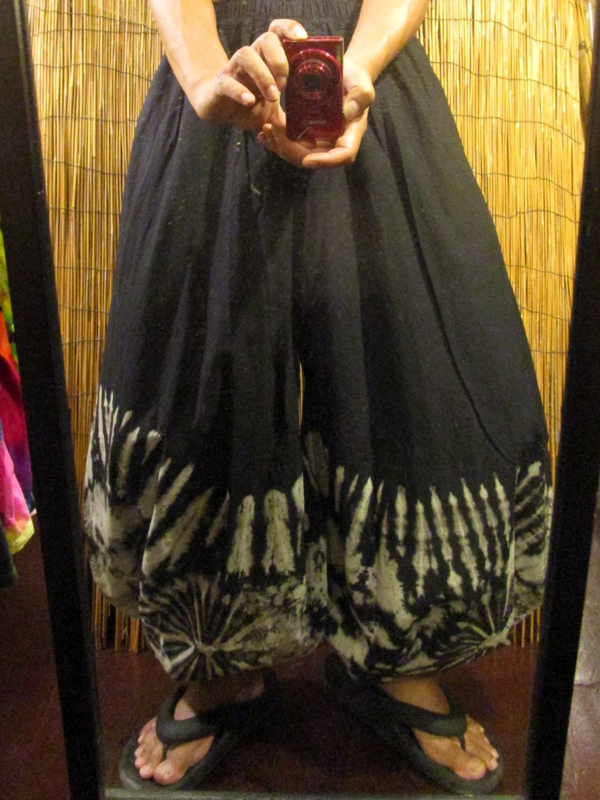 画像: モノトーンタイダイ染め＊コットン素材＊ゆったりシルエット＊ビッグアラジンパンツ＊バルーンパンツ