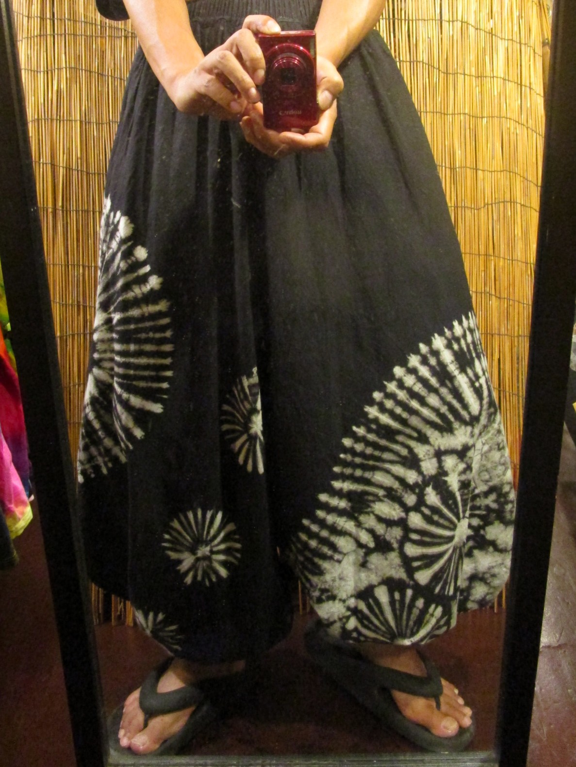 画像: モノトーンタイダイ染め＊コットン素材＊ゆったりシルエット＊ビッグアラジンパンツ＊バルーンパンツ