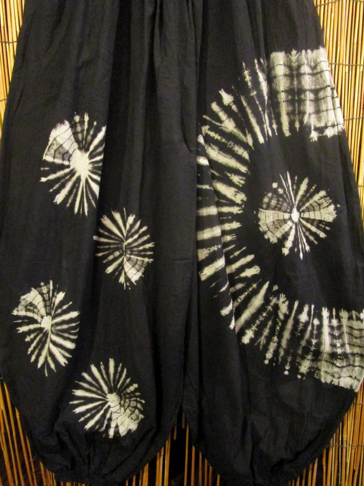 画像2: モノトーンタイダイ染め＊コットン素材＊ゆったりシルエット＊ビッグアラジンパンツ＊バルーンパンツ