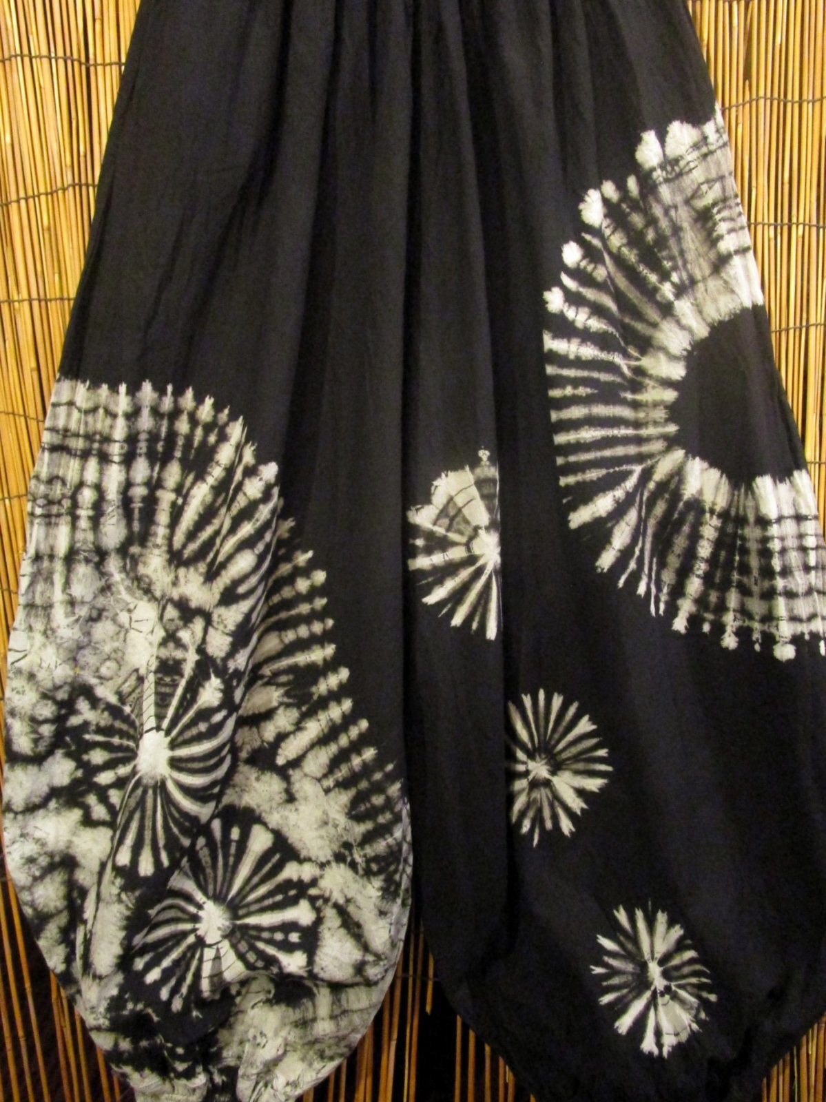 画像2: モノトーンタイダイ染め＊コットン素材＊ゆったりシルエット＊ビッグアラジンパンツ＊バルーンパンツ