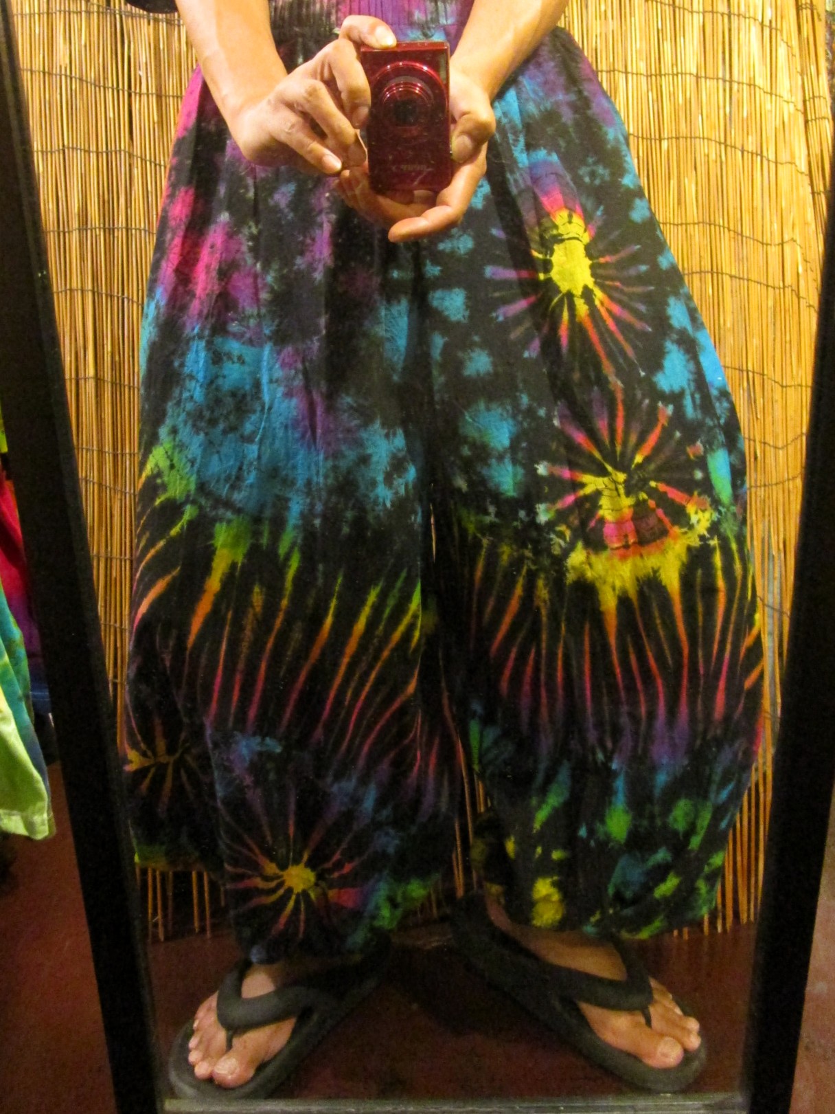 画像: タイダイ染め＊コットン素材＊ゆったりシルエット＊ビッグアラジンパンツ＊バルーンパンツ