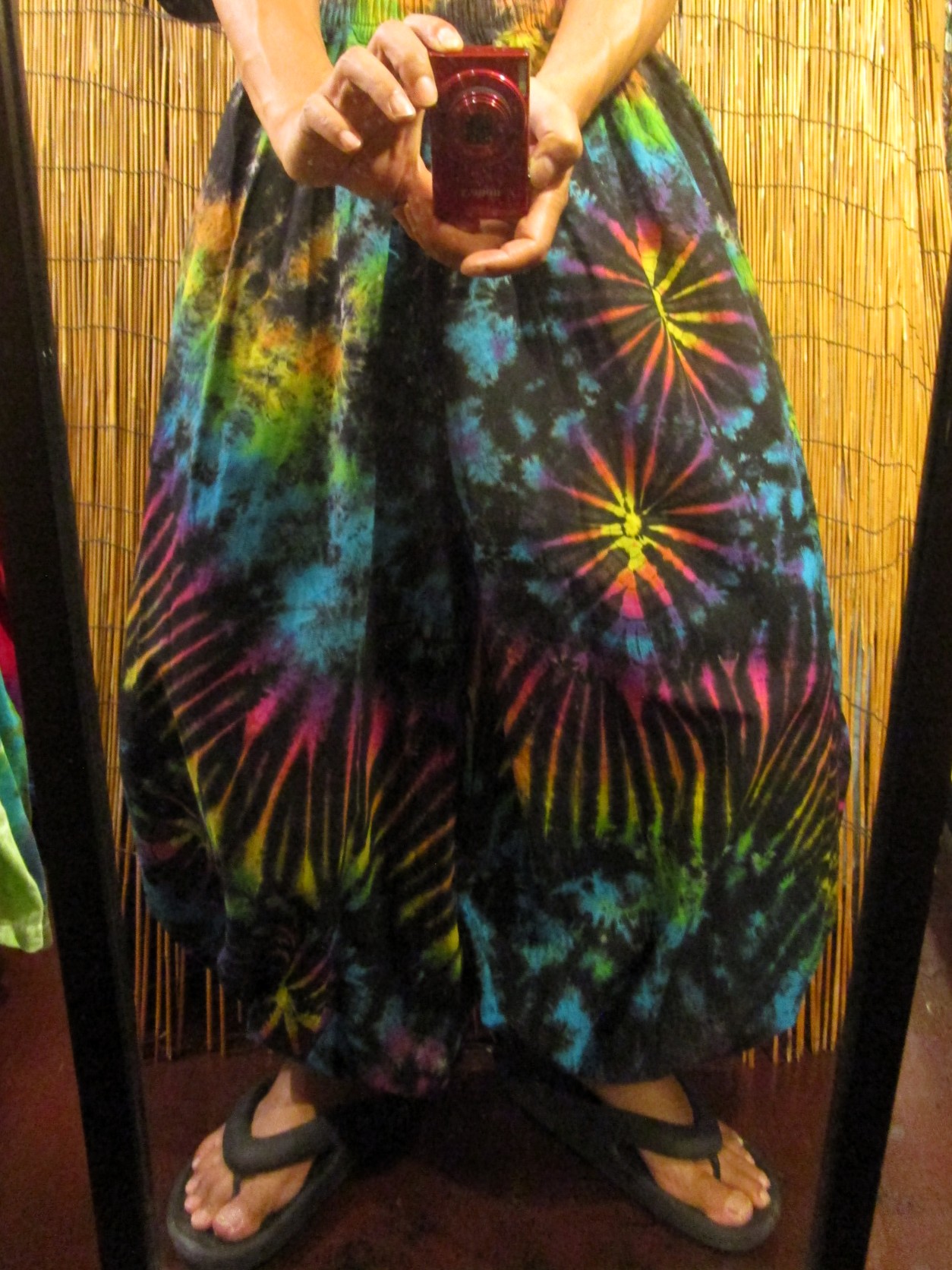 画像: タイダイ染め＊コットン素材＊ゆったりシルエット＊ビッグアラジンパンツ＊バルーンパンツ