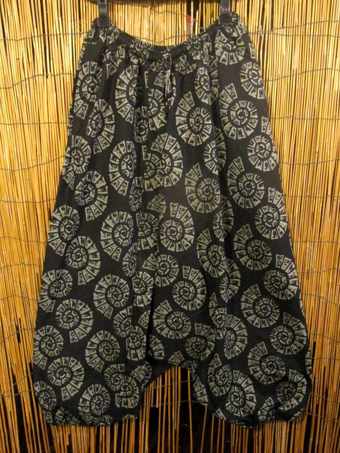 画像1: 和風プリント＊コットン素材＊ふんわり＊サルエルパンツ