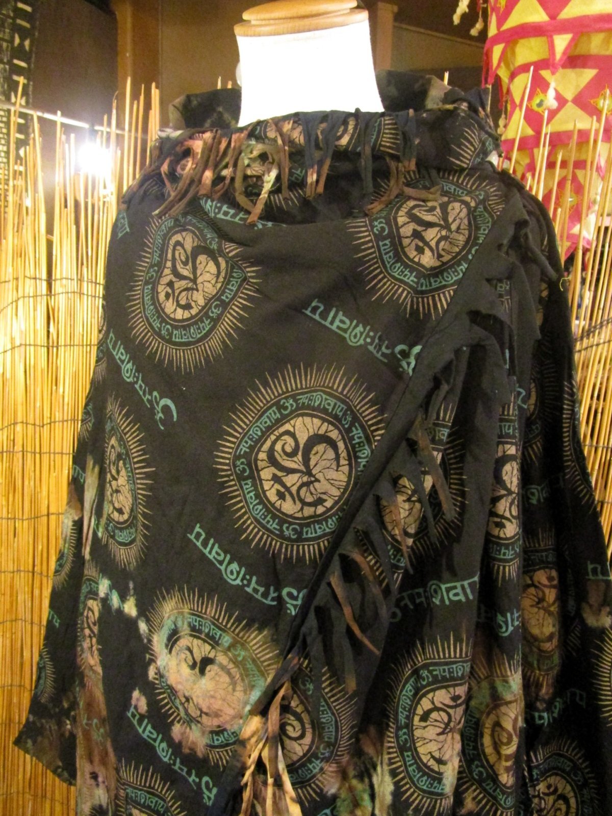 画像: タイダイ染め＆民族調プリント＊コットン素材＊ゆったりサイズ＊２ＷＡＹ＊フリンジ＊スナフキン＊旅人風コート