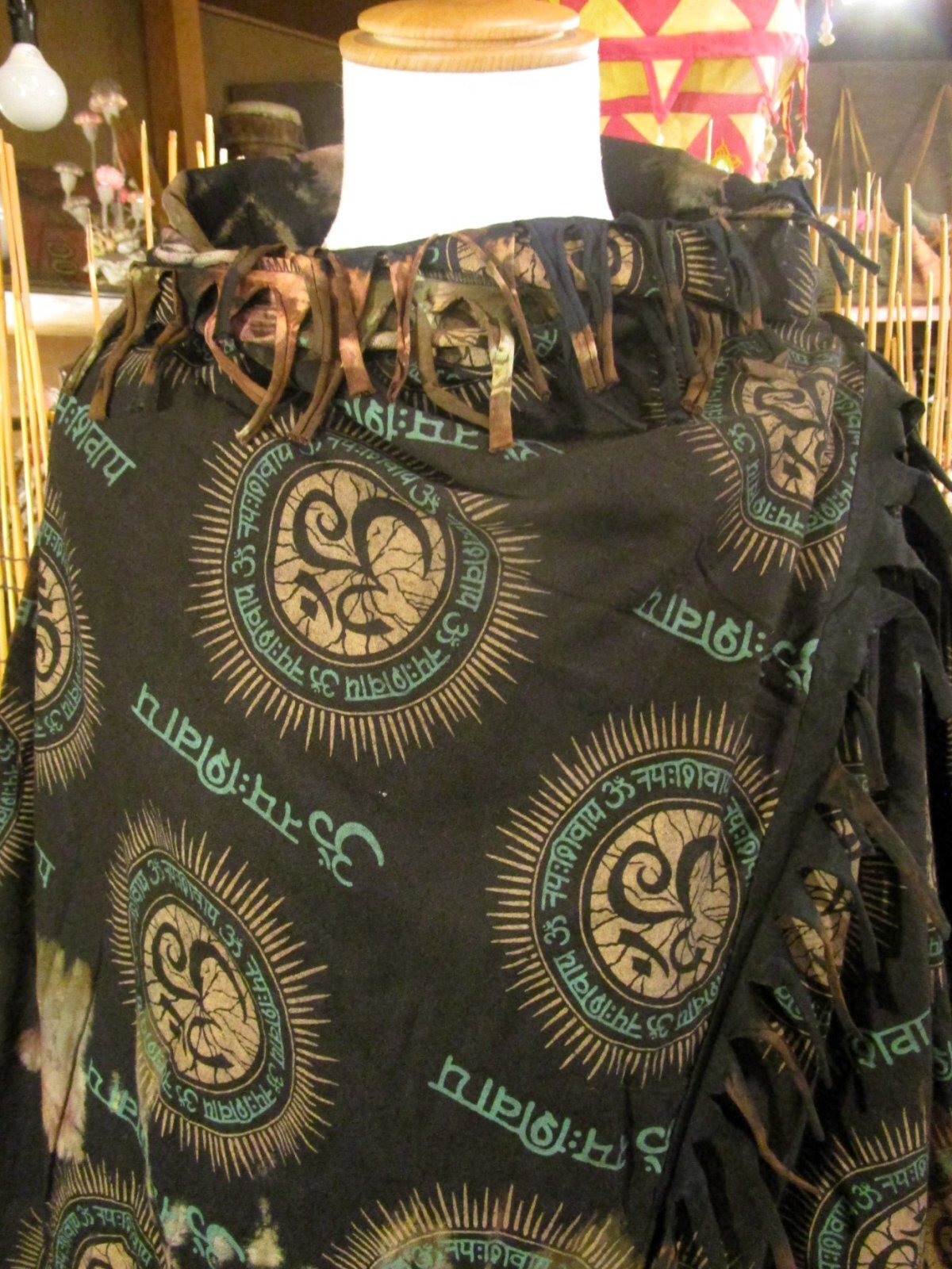 画像: タイダイ染め＆民族調プリント＊コットン素材＊ゆったりサイズ＊２ＷＡＹ＊フリンジ＊スナフキン＊旅人風コート