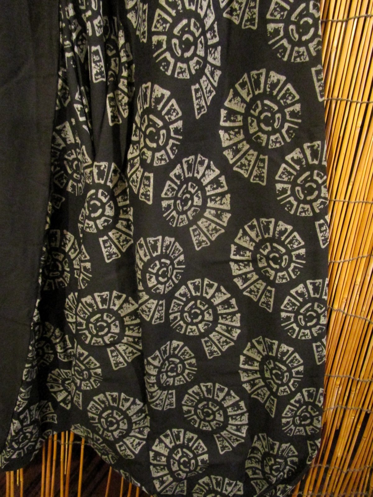 画像3: 黒色＋和風プリント＊切り替え＊コットン素材＊ふんわり＊サルエルパンツ