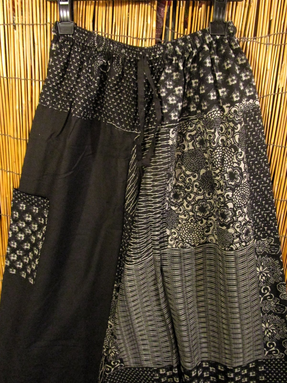 画像2: 黒色＋和風プリント＊切り替え＊コットン素材＊ふんわり＊サルエルパンツ