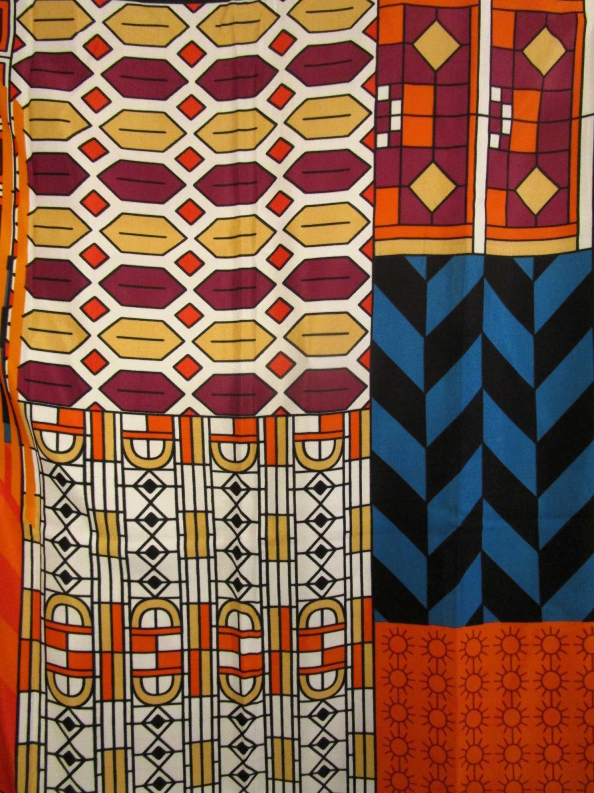 画像: レトロ調プリント＊ポリエステル素材＊タッセル付き＊大判ストール＊マルチクロス