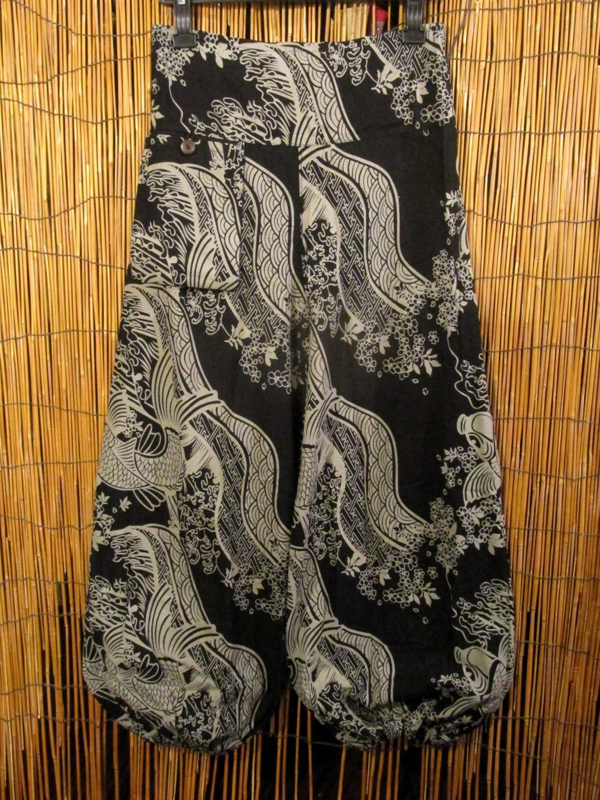 画像1: 和風プリント＊コットン素材＊ポケット付き＊ふんわりシルエット＊アラジンパンツ 