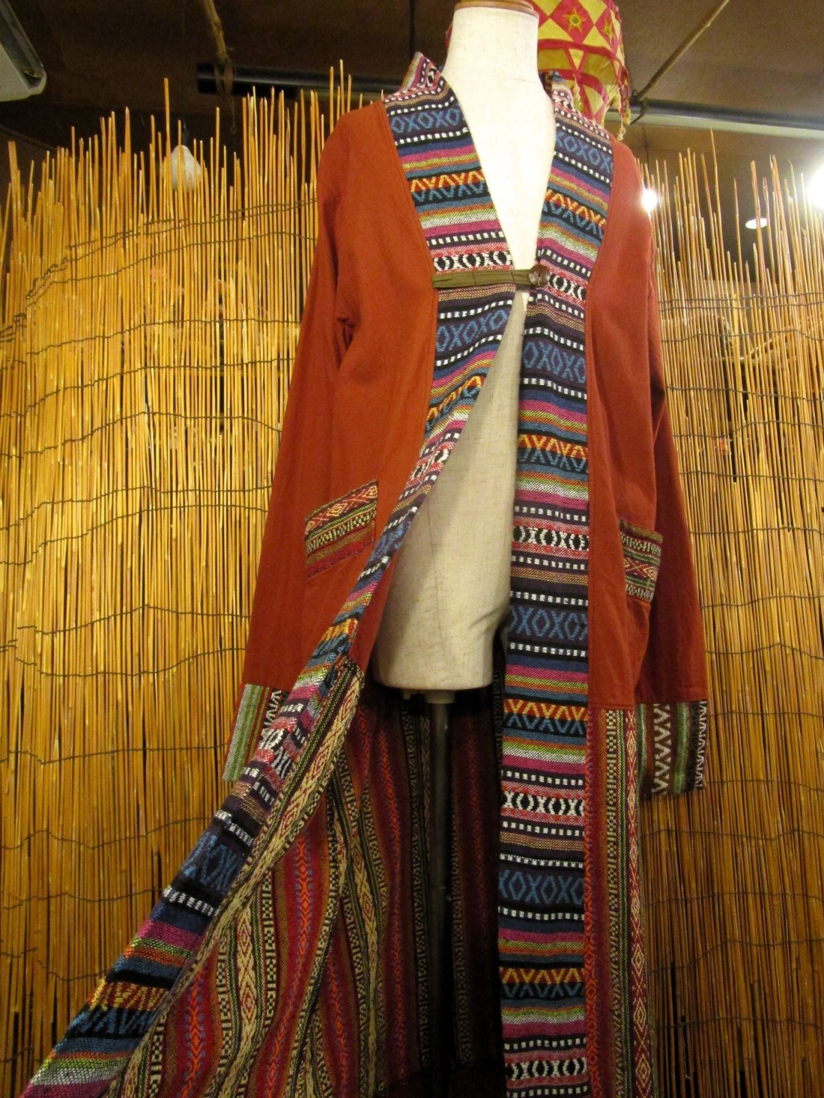 画像: ゲリ生地＆コットン素材＊ゆったりサイズ＊一つボタン＊マキシ丈コート