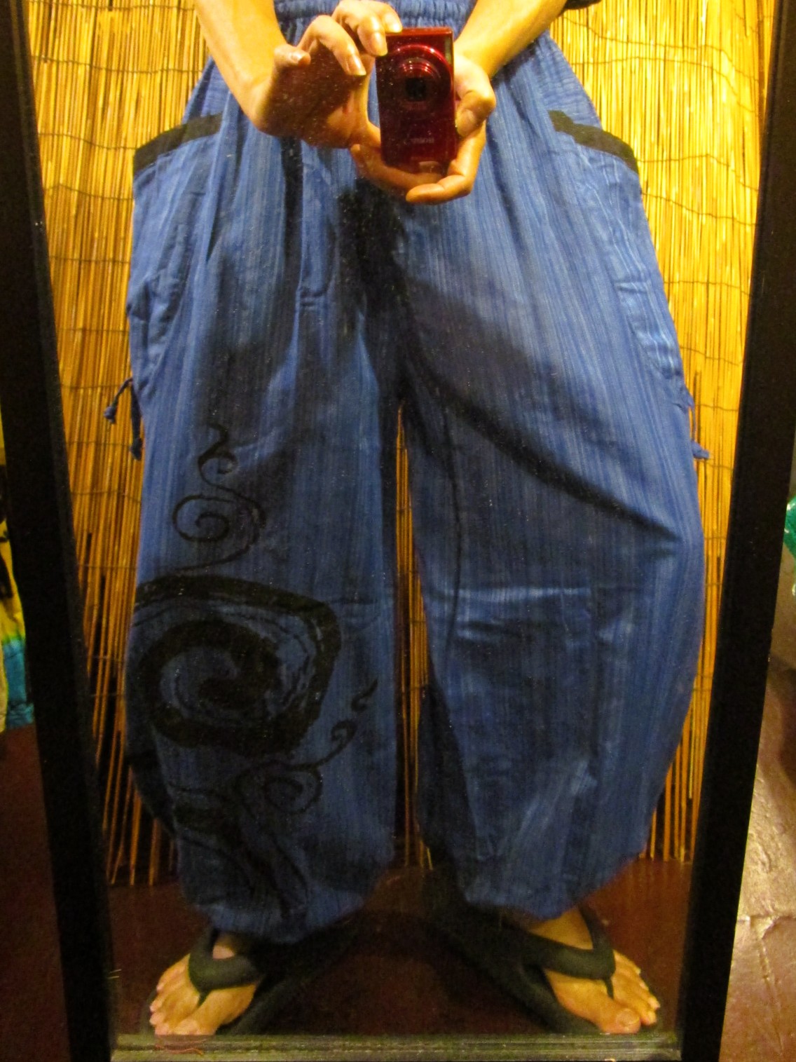 画像: 渦巻きプリント＊コットン素材＊カーゴタイプ＊ふんわり＊アラジンパンツ