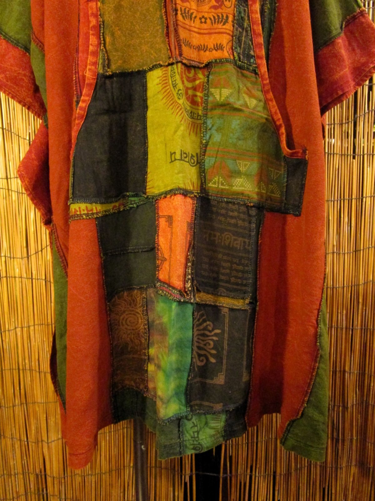 画像: ストーンウォッシュ＊コットン素材＊ゆったりサイズ＊パッチワーク＊フード付き＊ポンチョ