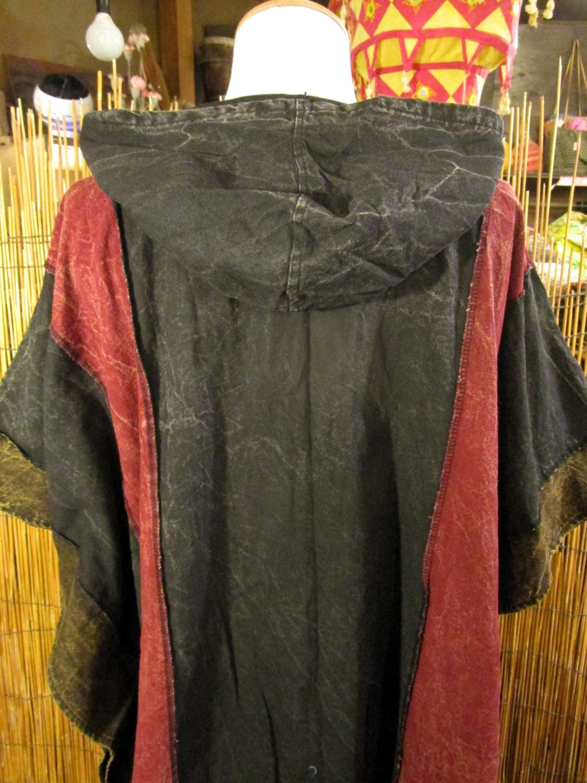 画像: ストーンウォッシュ＊コットン素材＊ゆったりサイズ＊パッチワーク＊フード付き＊ポンチョ