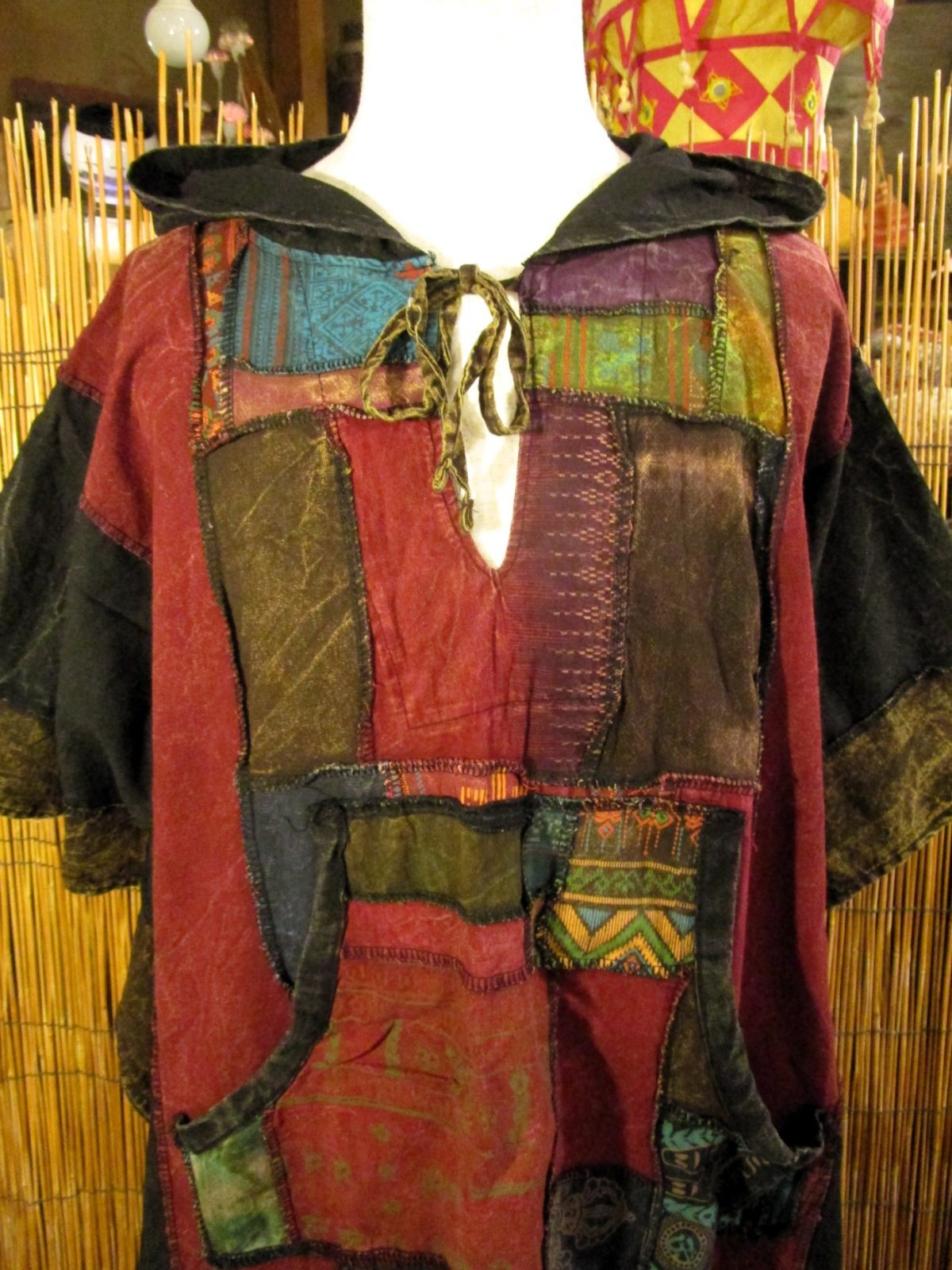 画像: ストーンウォッシュ＊コットン素材＊ゆったりサイズ＊パッチワーク＊フード付き＊ポンチョ