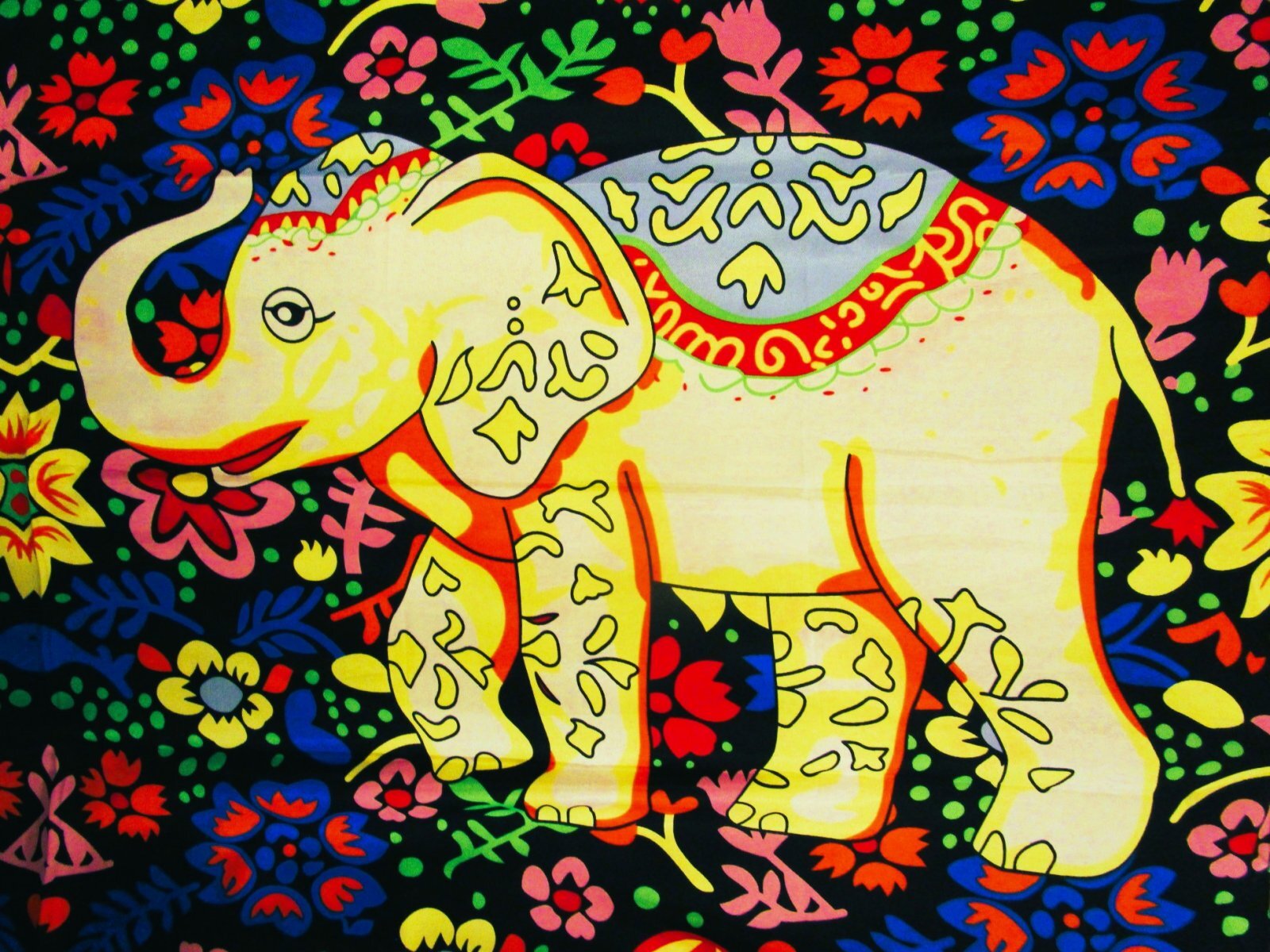 画像: 象さんプリント＊ポリエステル素材＊タッセル付き＊大判ストール＊マルチクロス