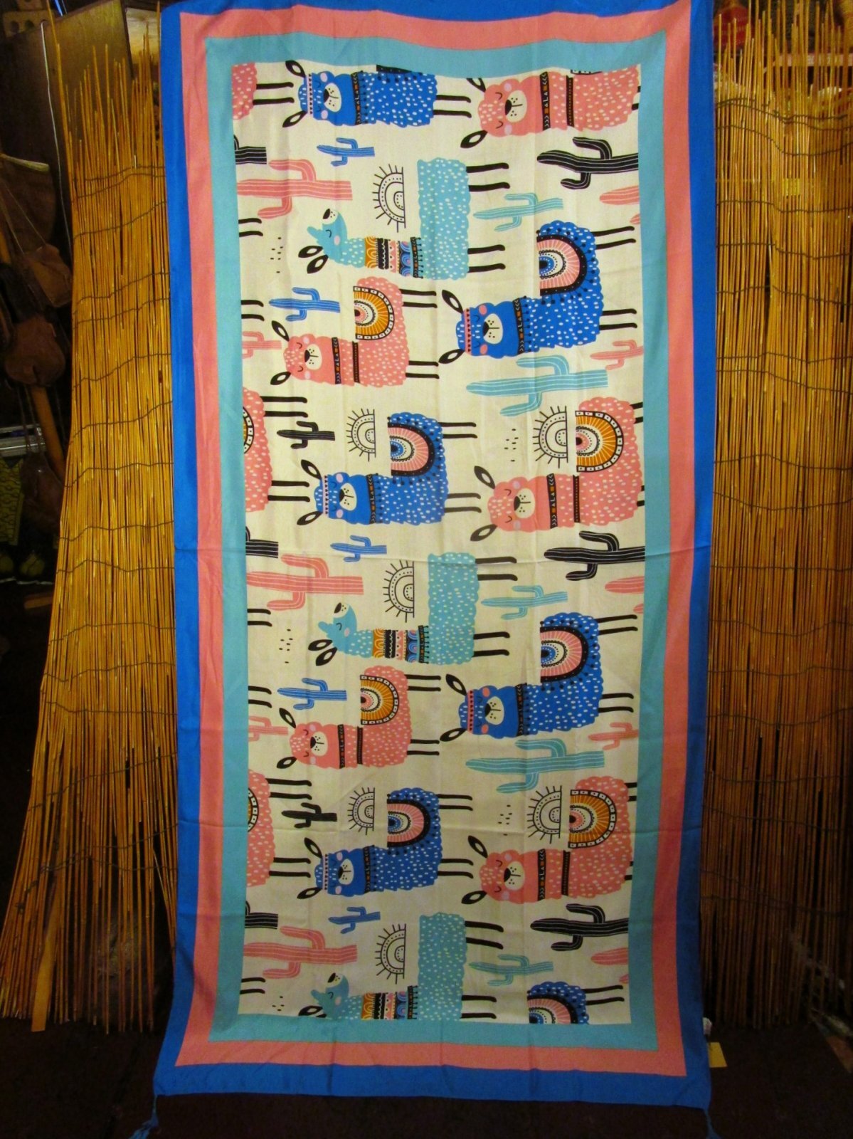 画像1: アニマルプリント＊ポリエステル素材＊タッセル付き＊大判ストール＊マルチクロス