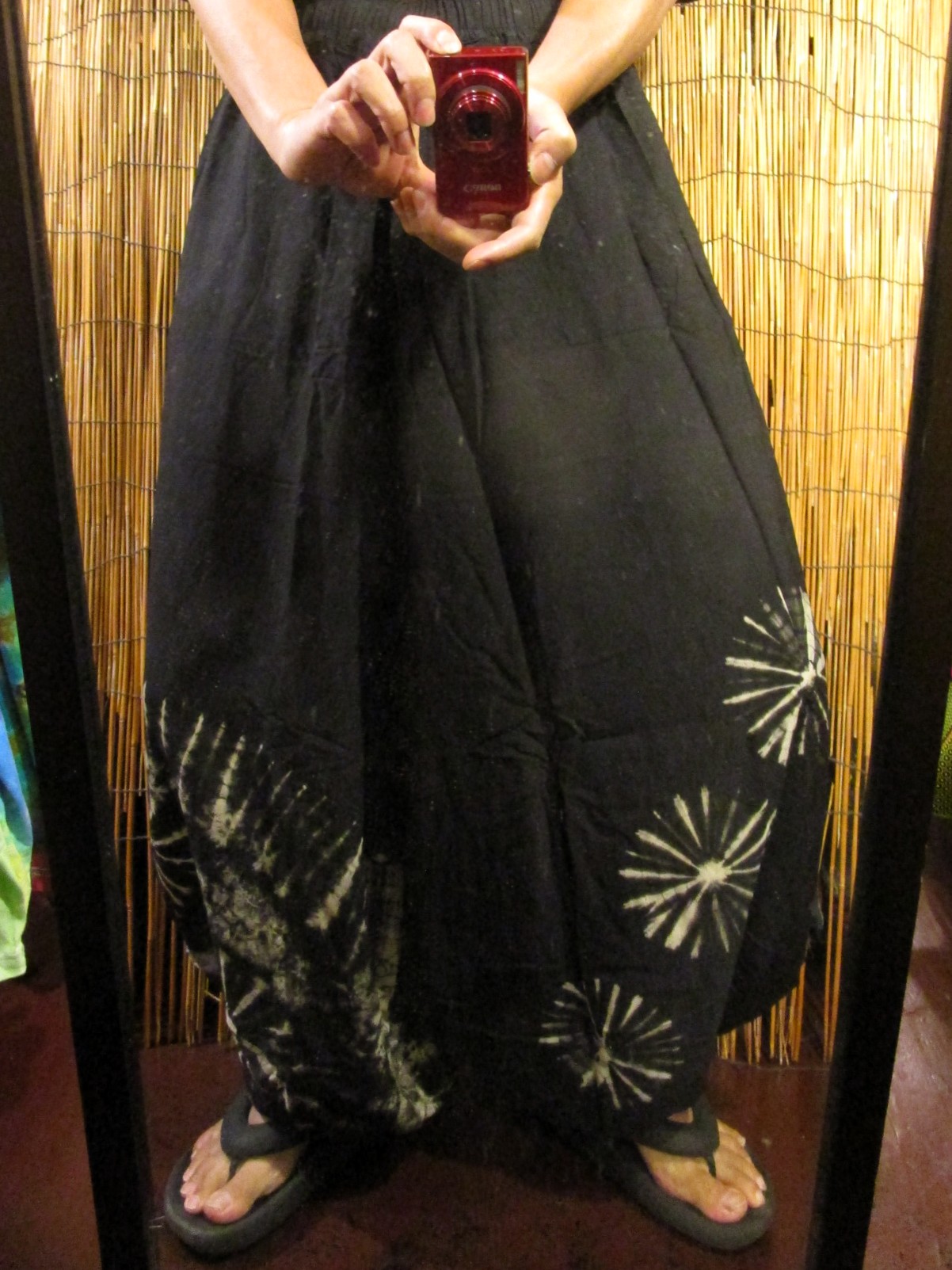 画像: モノトーンタイダイ染め＊レーヨン素材＊ゆったりシルエット＊ビッグアラジンパンツ＊バルーンパンツ