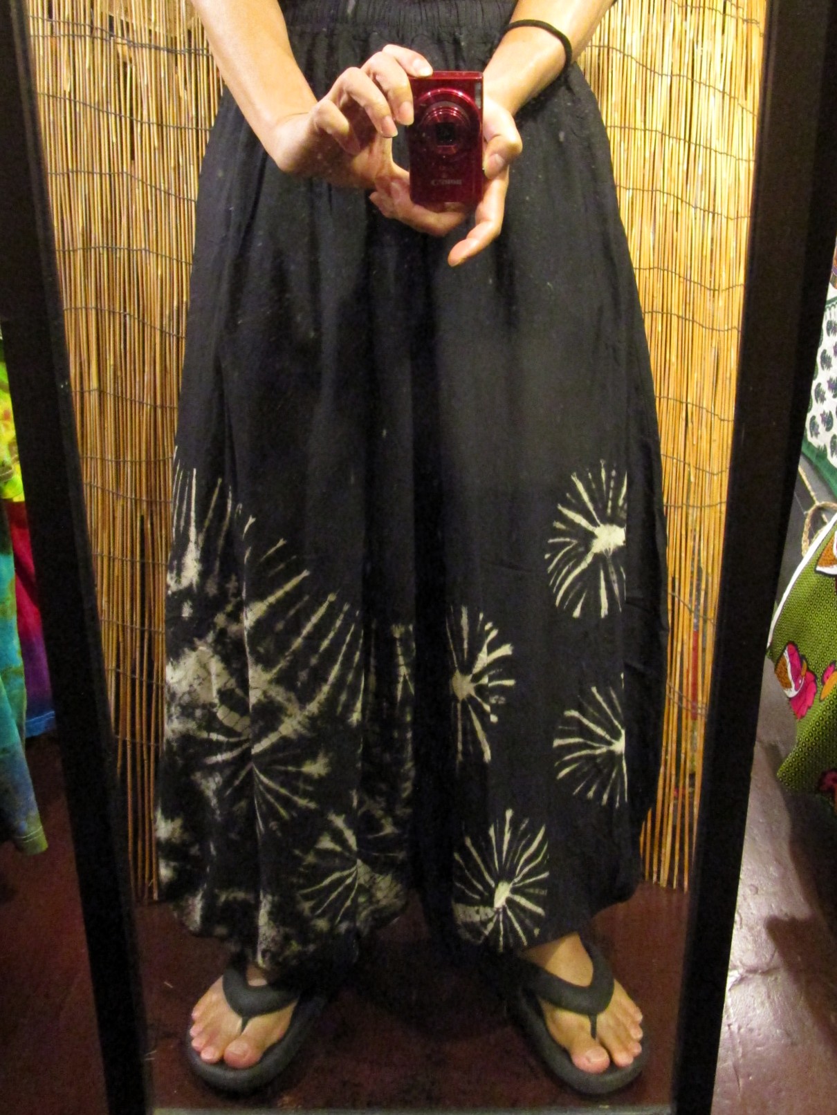 画像: モノトーンタイダイ染め＊レーヨン素材＊ゆったりシルエット＊ビッグアラジンパンツ＊バルーンパンツ