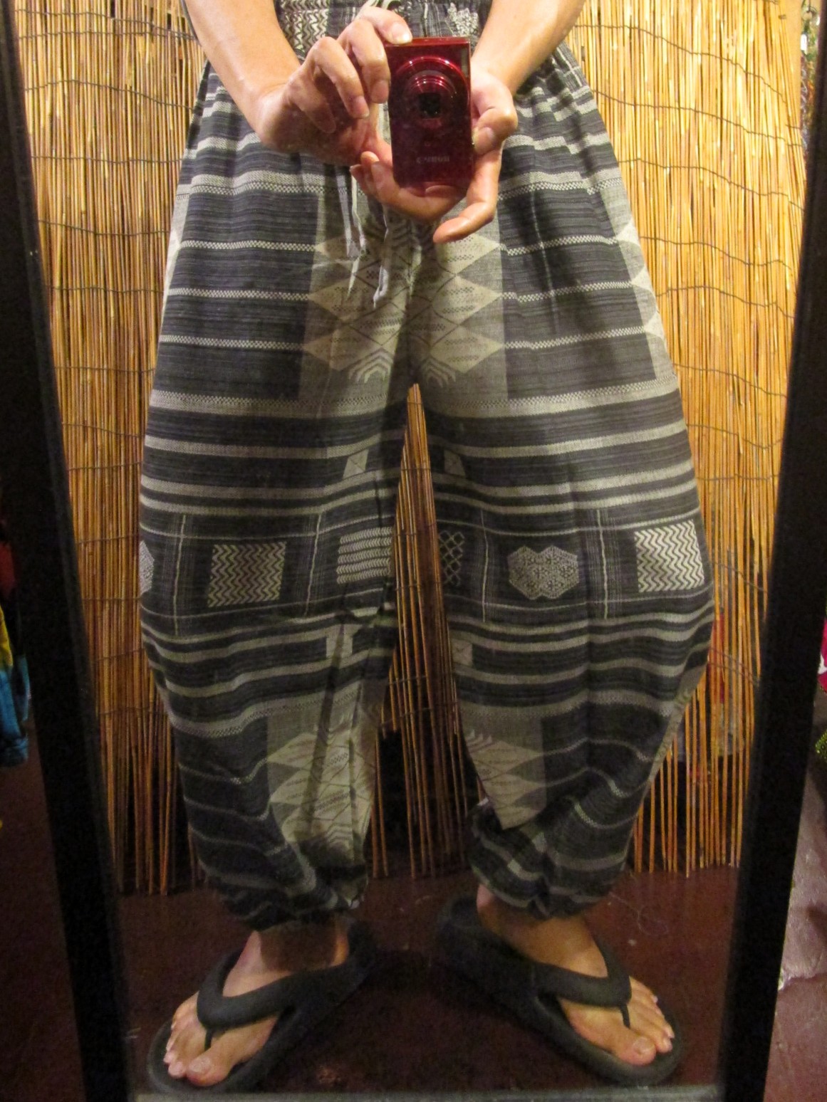 画像: 織り柄風プリント＊コットン素材＊ふんわり＊アラジンパンツ