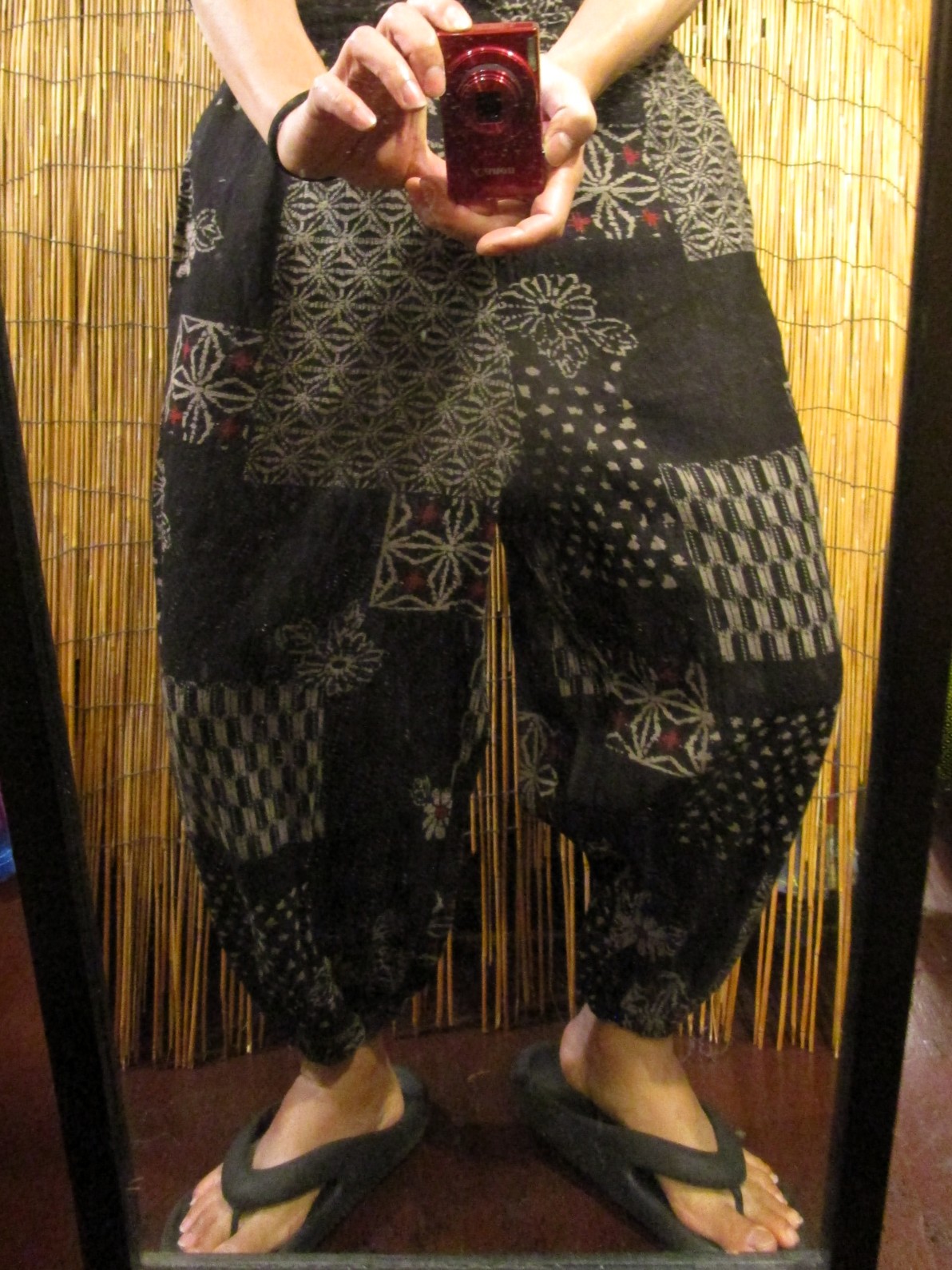 画像: 粗織り＊コットン素材＊和風プリント＊もんぺ風＊アラジンパンツ 