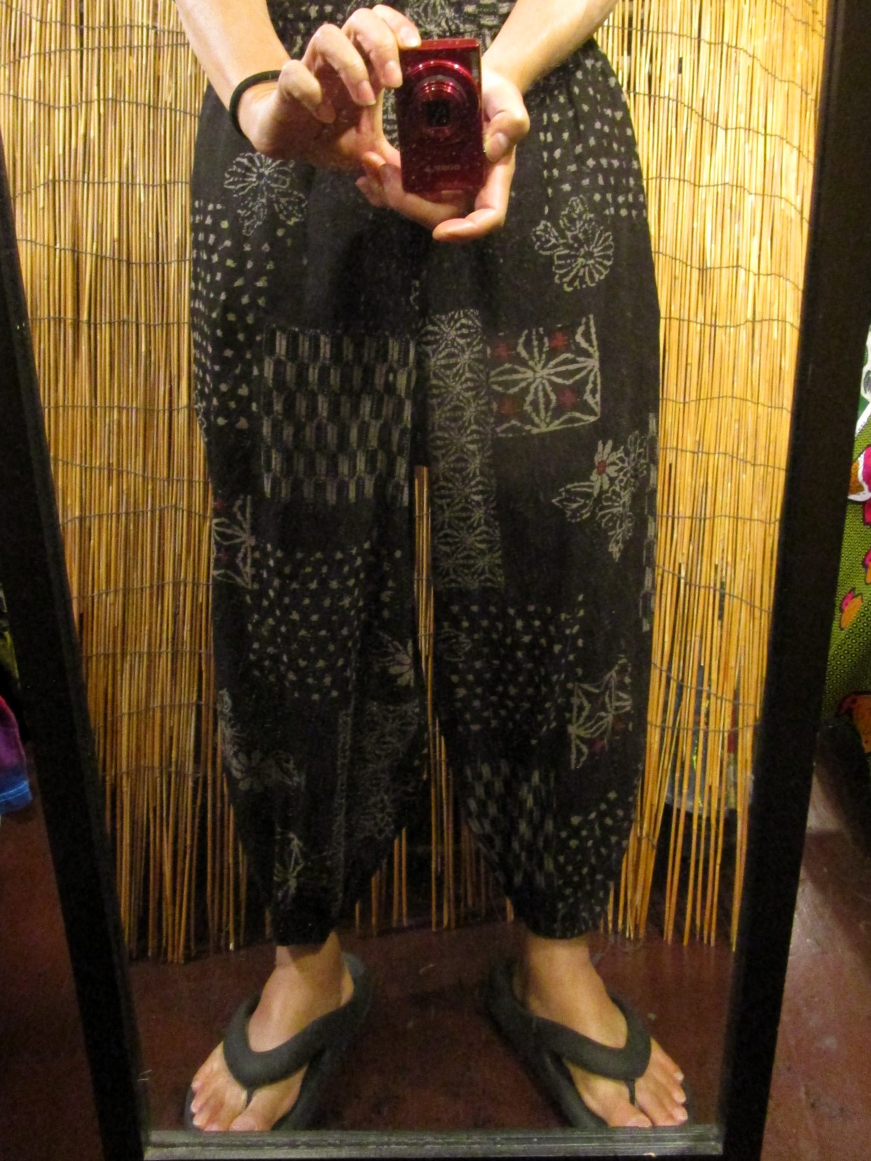 画像: 粗織り＊コットン素材＊和風プリント＊もんぺ風＊アラジンパンツ 